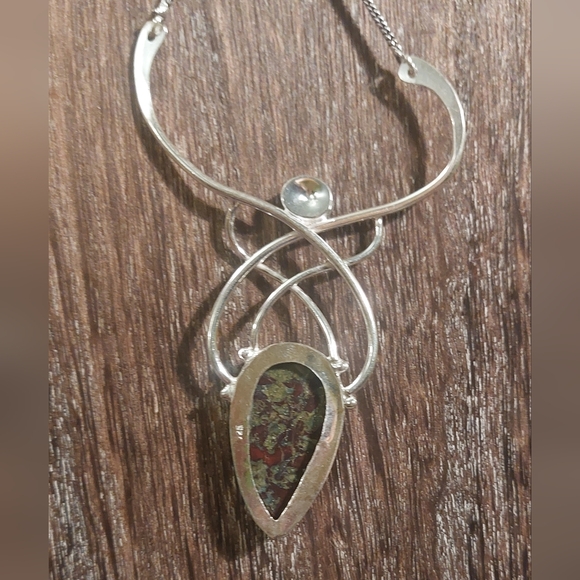 Unique Dragon Stone Necklace - Picture 4 of 5